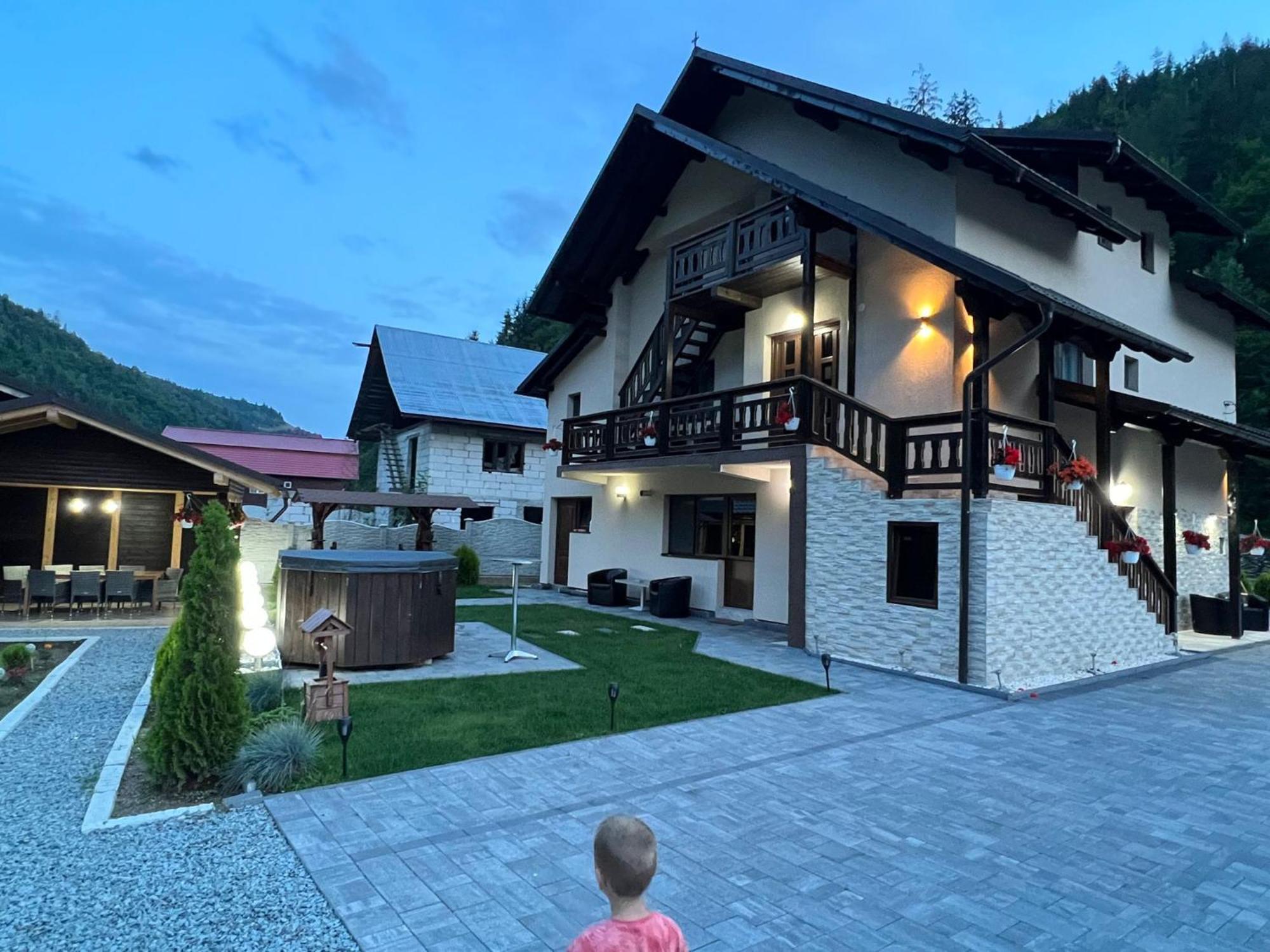 Casa Cernat Hotel Albac Exterior foto