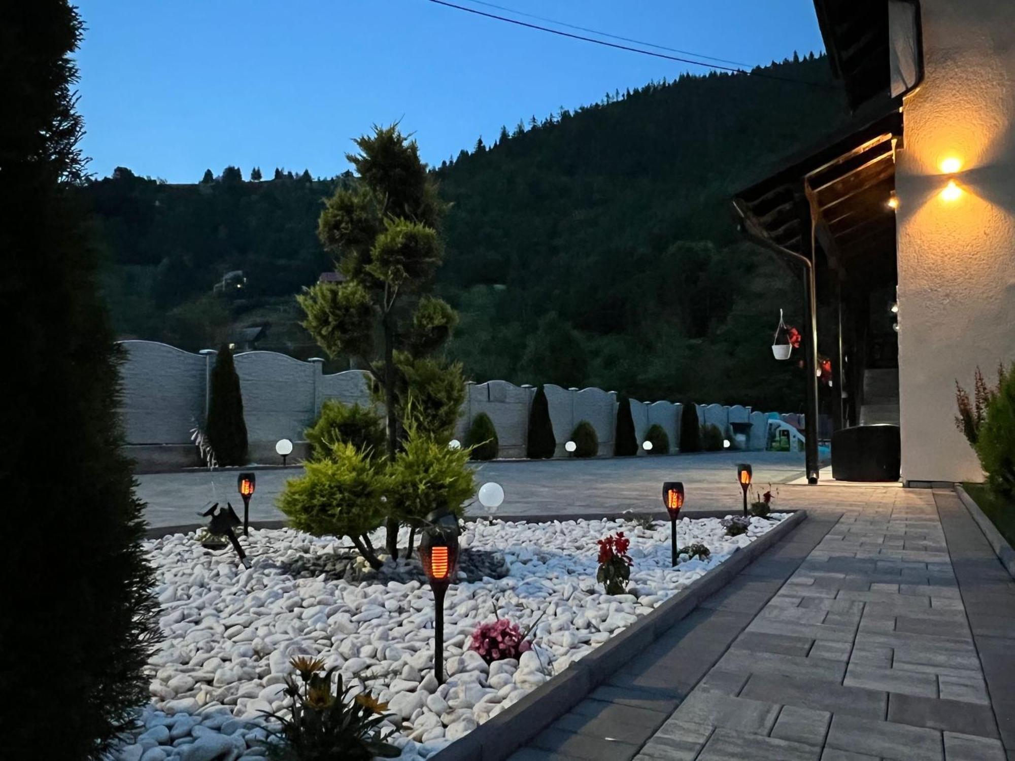 Casa Cernat Hotel Albac Exterior foto